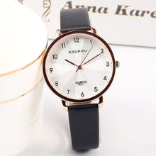 Load image into Gallery viewer, Exquisite Dial Design Bracelet Quartz Watch